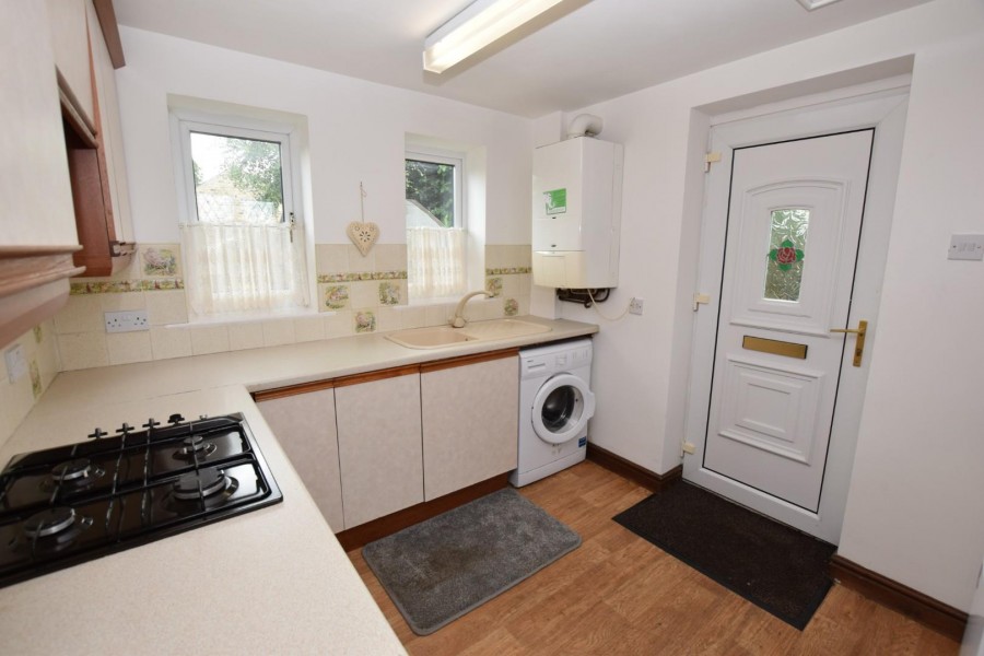 Images for 1a Barton Cottages, High Flatts, HD8 8XU