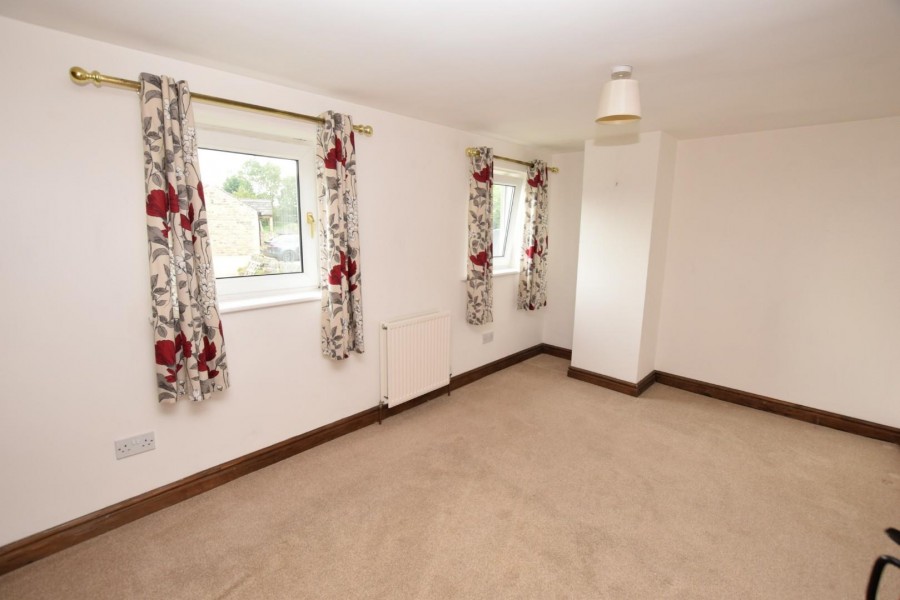 Images for 1a Barton Cottages, High Flatts, HD8 8XU